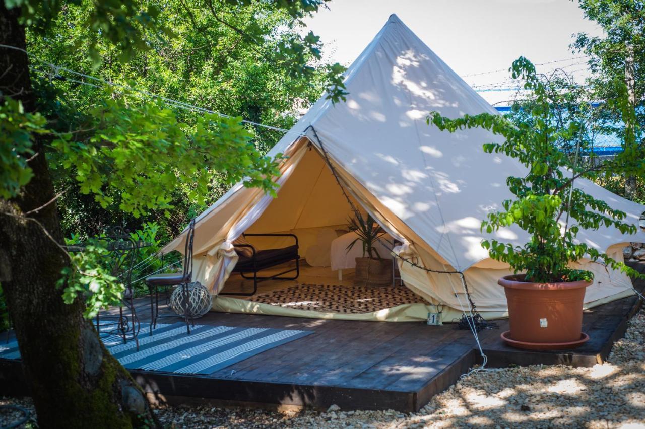 Rock Oak Camping 2 Imotski Kültér fotó